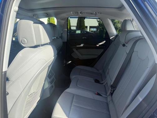 2025 Audi Q5 45 S line Premium Plus