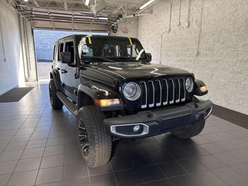 2020 Jeep Wrangler Unlimited Sahara