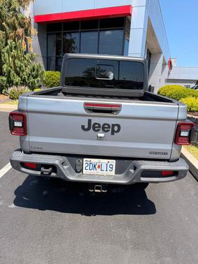 Billet Silver Metallic Clearcoat 2020 Jeep Gladiator Sport S