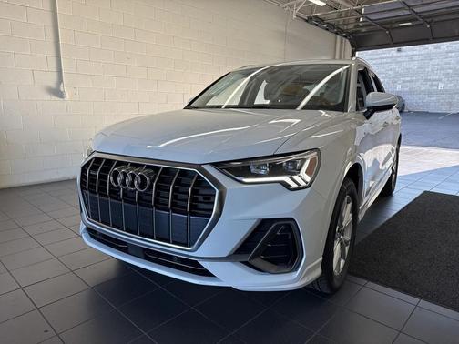 2025 Audi Q3 45 S line Premium Plus