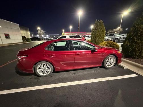 2019 Toyota Camry XLE