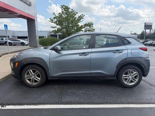 Sonic Silver 2020 Hyundai KONA SE
