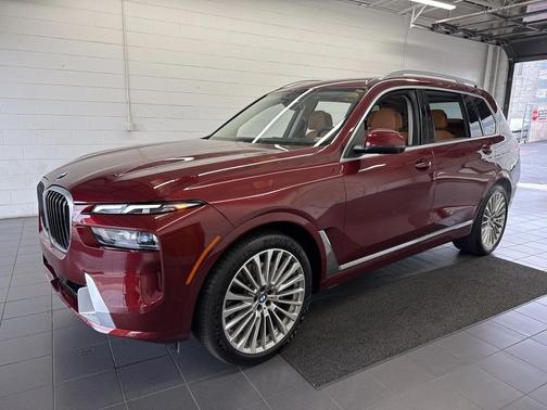 2025 BMW X7 xDrive40i