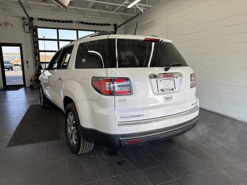 2016 GMC Acadia SLT-1