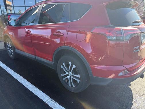 2016 Toyota RAV4 LE