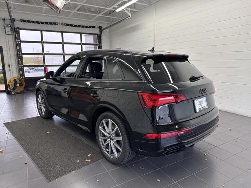 2025 Audi Q5 55 S line Premium Plus