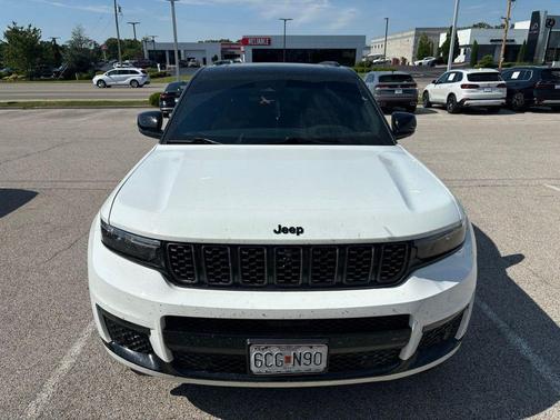 Bright White Clearcoat 2024 Jeep Grand Cherokee L Summit Reserve