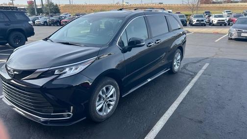 2025 Toyota Sienna Limited