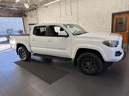 2017 Toyota Tacoma SR5