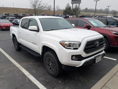 2017 Toyota Tacoma SR5
