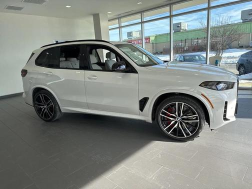 2026 BMW X5 M60i