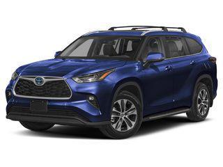 Wind Chill Pearl 2026 Toyota Highlander Hybrid XLE