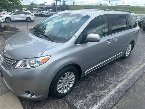 2011 Toyota Sienna XLE