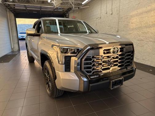 2025 Toyota Tundra Platinum