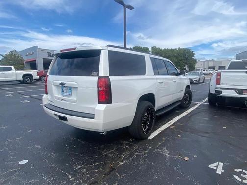 2020 Chevrolet Suburban LT