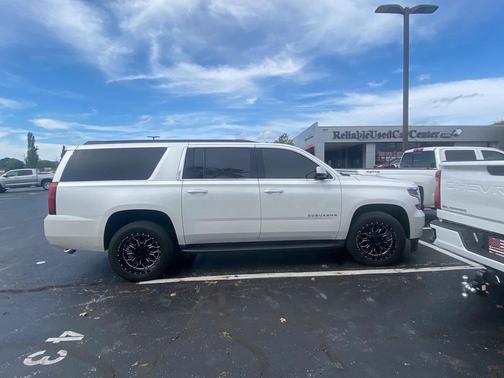 2020 Chevrolet Suburban LT