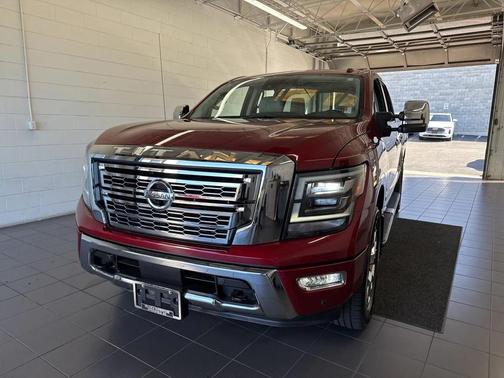 2021 Nissan Titan SL