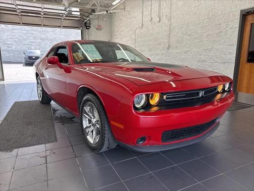 2016 Dodge Challenger SXT
