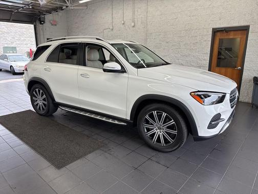 White 2025 Mercedes-Benz GLE 350 4MATIC