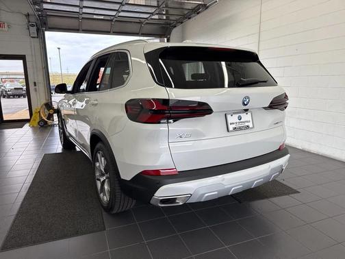 2026 BMW X5 PHEV xDrive50e