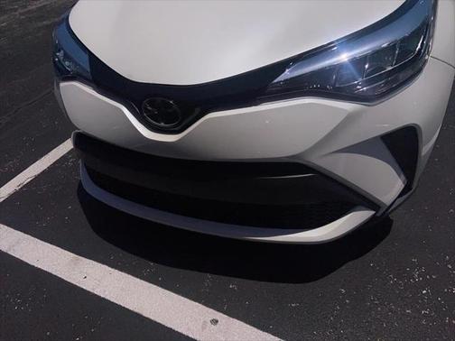 2021 Toyota C-HR XLE