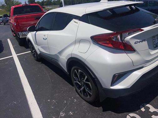 2021 Toyota C-HR XLE