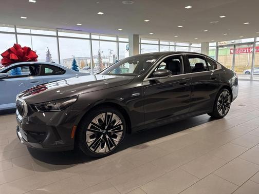 2026 BMW 530 i xDrive