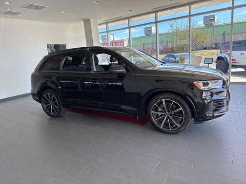 2022 Audi Q7 55 Prestige
