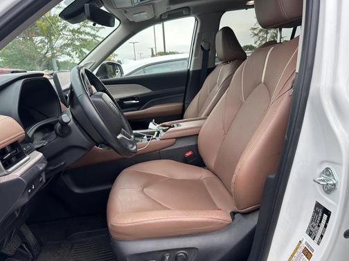 2024 Toyota Grand Highlander Platinum