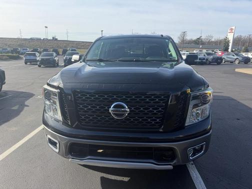 2017 Nissan Titan PRO-4X