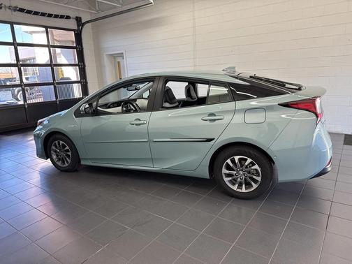 2021 Toyota Prius Limited