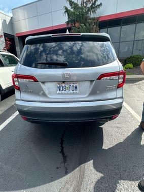 Lunar Silver Metallic 2022 Honda Pilot AWD Special Edition