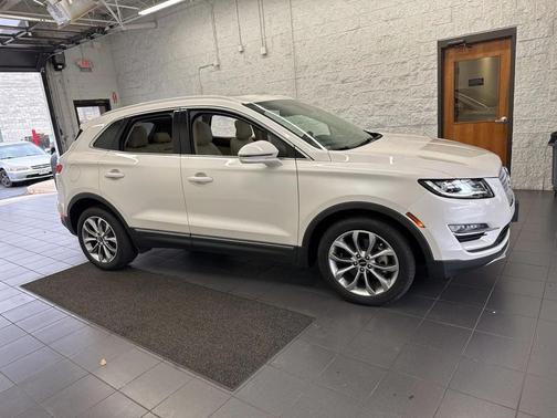 2019 Lincoln MKC Select
