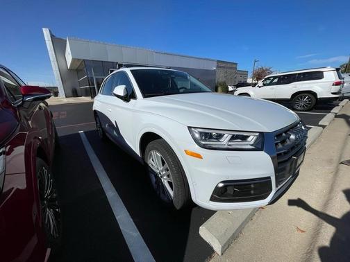 2020 Audi Q5 45 Prestige