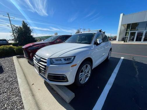 2020 Audi Q5 45 Prestige