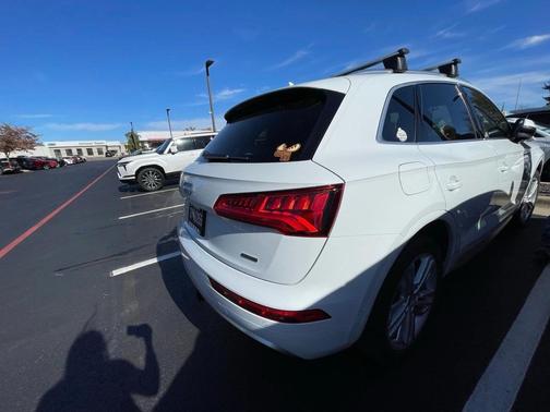 2020 Audi Q5 45 Prestige