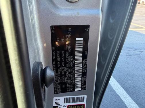 2023 Toyota Highlander Hybrid XLE