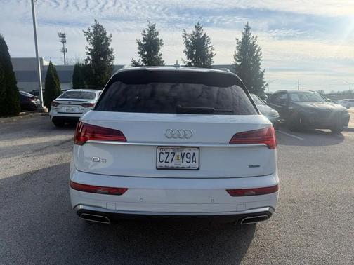 2024 Audi Q5 45 S line Premium