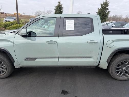 2024 Toyota Tundra Hybrid Platinum