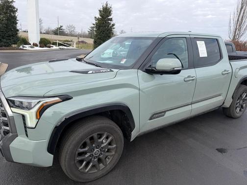 2024 Toyota Tundra Hybrid Platinum