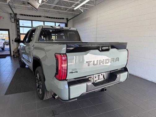 2024 Toyota Tundra Hybrid Platinum