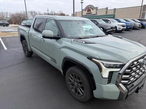 2024 Toyota Tundra Hybrid Platinum