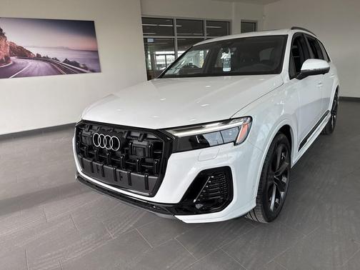 2026 Audi Q7 55 Premium Plus