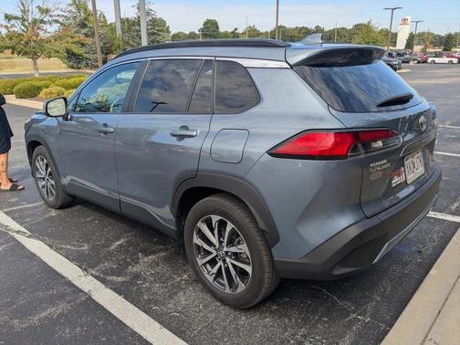 2023 Toyota Corolla Cross XLE