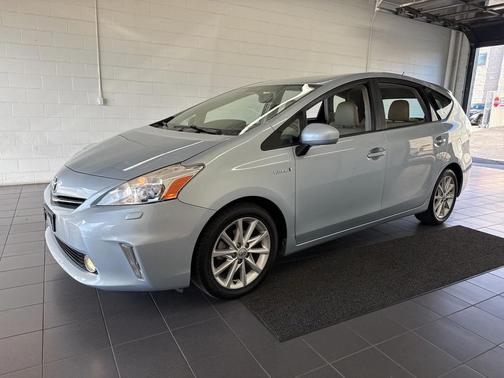 2012 Toyota Prius v Five