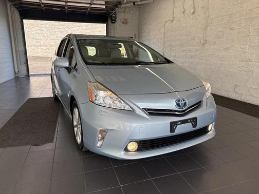 2012 Toyota Prius v Five