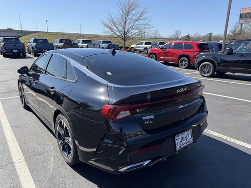 Ebony Black 2022 Kia K5 GT-Line