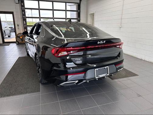 Ebony Black 2022 Kia K5 GT-Line