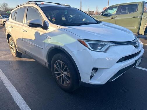 2016 Toyota RAV4 Hybrid XLE