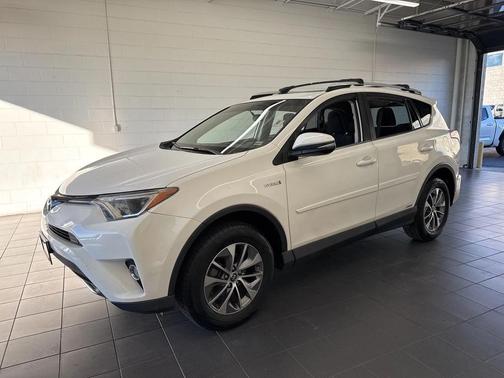 2016 Toyota RAV4 Hybrid XLE